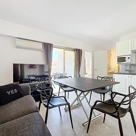 2p Between Croisette Beaches And Antibes Street * Cannes
