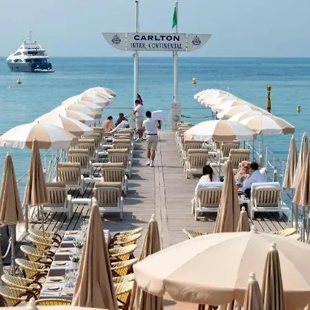 2p Between Croisette Beaches And Antibes Street Apartment *